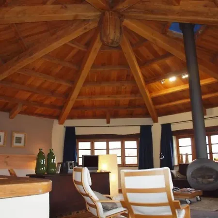 Сasa de vacaciones Guikuri Oktogono Apartamento, 1, 2 Y 3 Pax